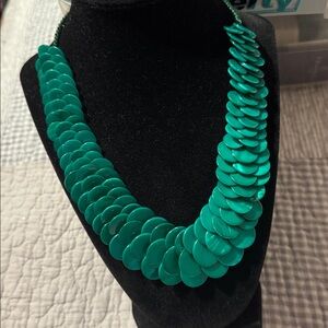 Elegant Green Necklace NWT’s